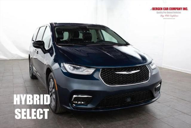 2024 Chrysler Pacifica Hybrid Select for sale in Lodi, NJ