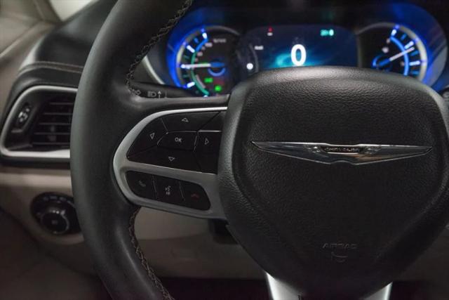 2024 Chrysler Pacifica Hybrid Select