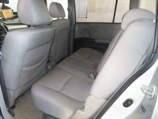 2004 Toyota Highlander Unknown