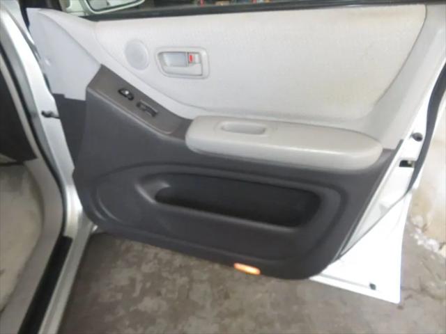 2004 Toyota Highlander Unknown