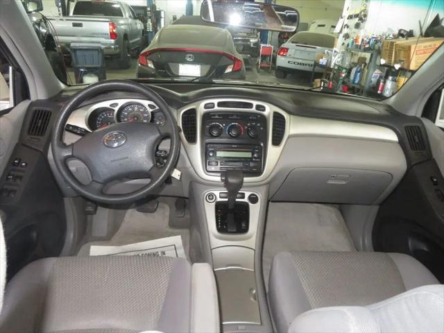 2004 Toyota Highlander Unknown