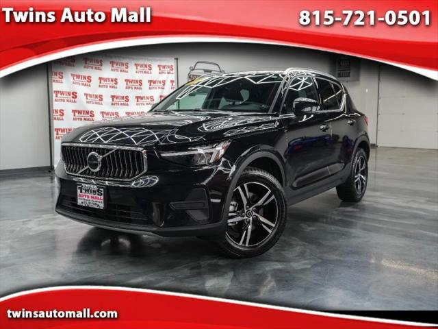 2024 Volvo XC40 B5 Core Dark Theme for sale in Rockford, IL