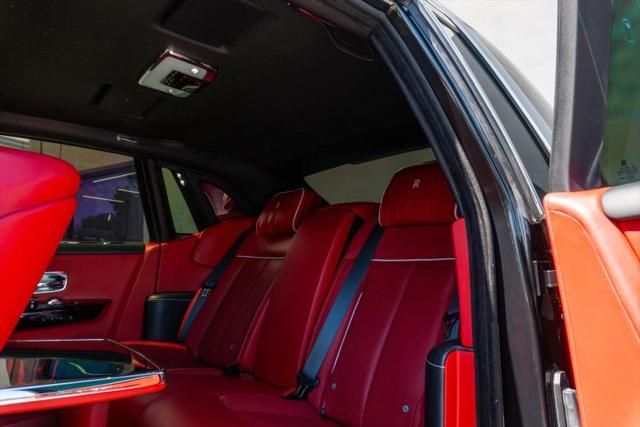 2021 Rolls-Royce Phantom Base