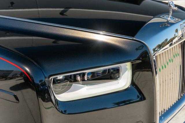 2021 Rolls-Royce Phantom Base