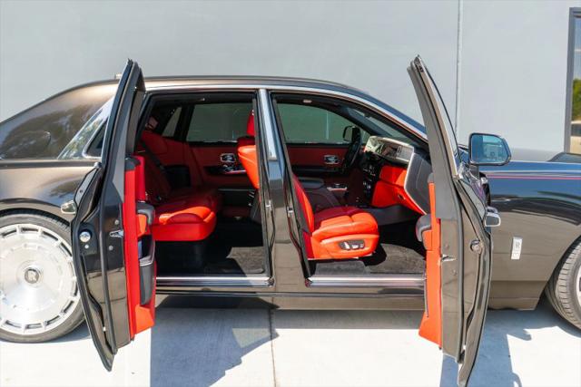 2021 Rolls-Royce Phantom Base