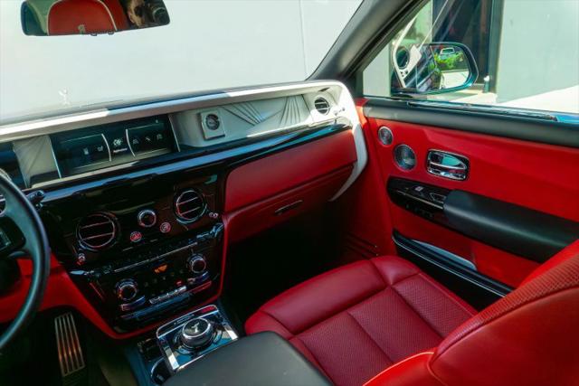 2021 Rolls-Royce Phantom Base