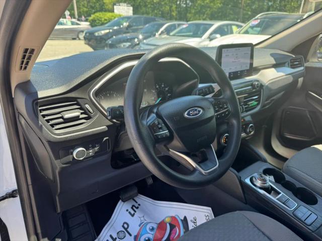2020 Ford Escape SE