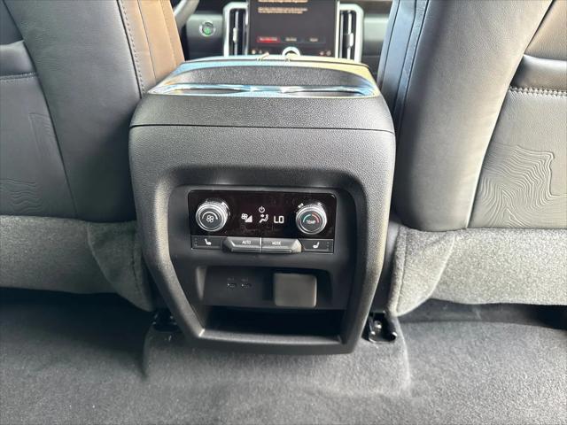 2026 GMC Acadia Denali Ultimate AWD