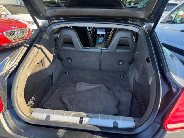 2016 Porsche Panamera Base