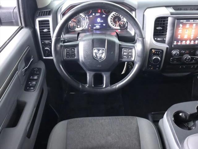2017 Ram 1500 Big Horn Crew Cab 4x4 6'4" Box