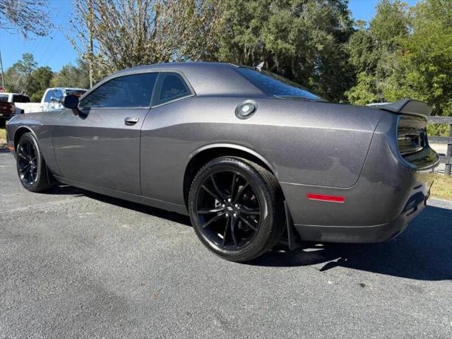 2017 Dodge Challenger SXT