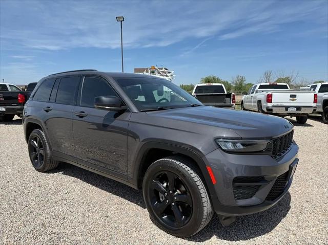 2023 Jeep Grand Cherokee Altitude 4x4 for sale in Brighton, CO