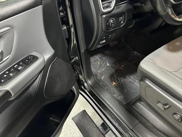 2022 Ram 1500 Big Horn Crew Cab 4x4 57 Box