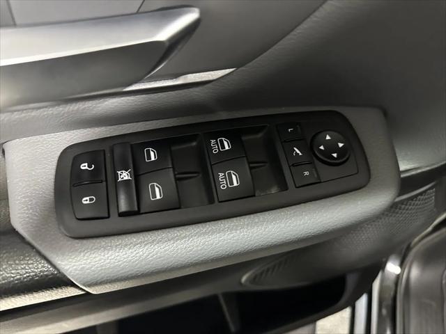 2022 Ram 1500 Big Horn Crew Cab 4x4 57 Box