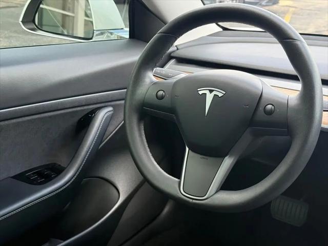 2020 Tesla Model 3 Standard Range Rear-Wheel Drive