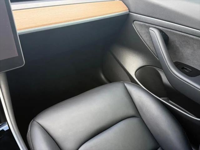 2020 Tesla Model 3 Standard Range Rear-Wheel Drive