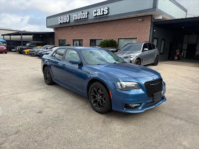 2021 Chrysler 300 Touring L