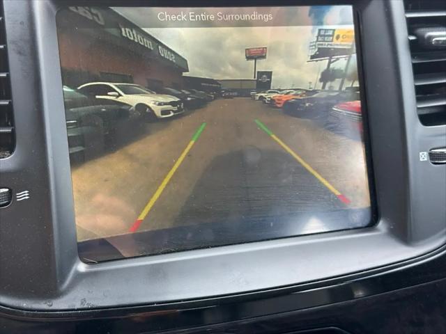 2021 Chrysler 300 Touring L