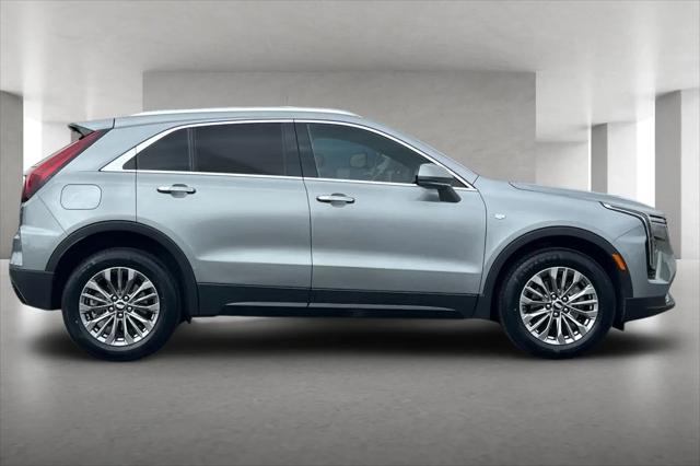 2024 Cadillac XT4 FWD Premium Luxury