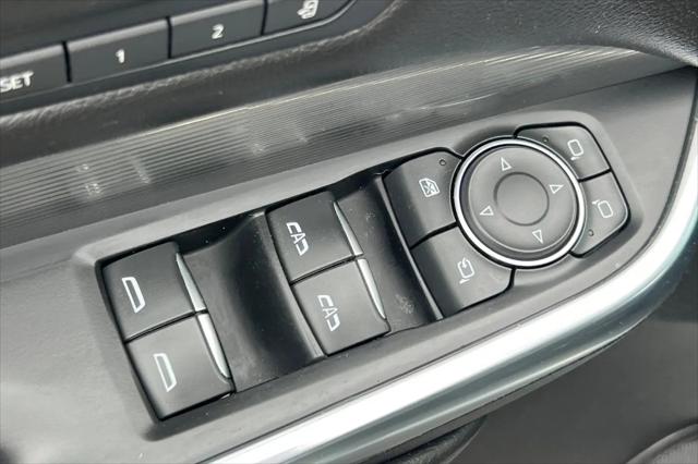 2024 Cadillac XT4 FWD Premium Luxury
