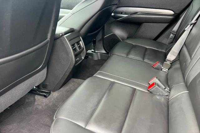 2024 Cadillac XT4 FWD Premium Luxury