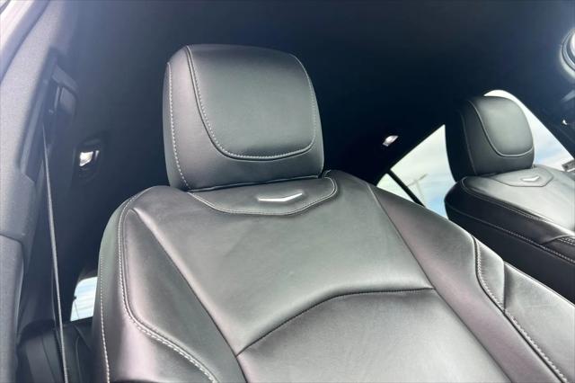 2024 Cadillac XT4 FWD Premium Luxury