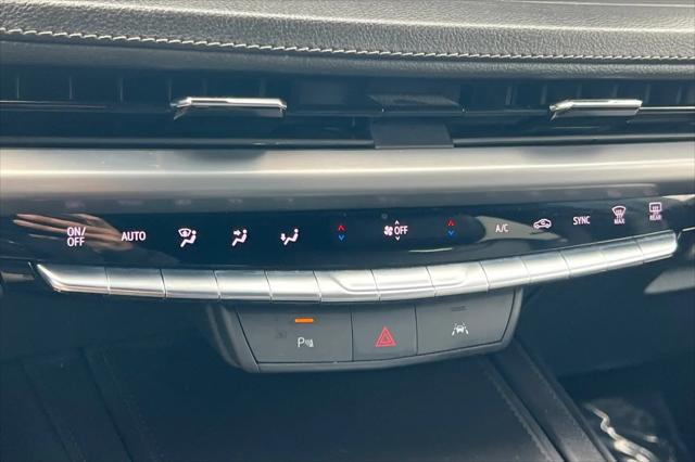 2024 Cadillac XT4 FWD Premium Luxury
