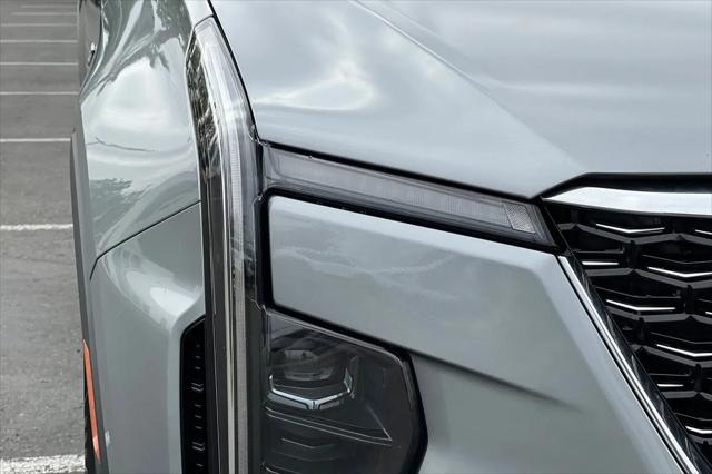 2024 Cadillac XT4 FWD Premium Luxury