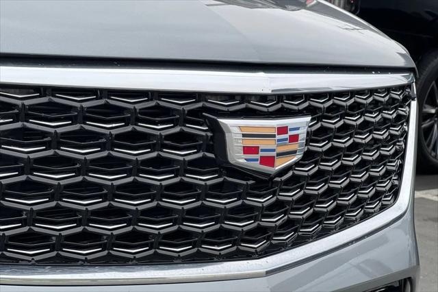 2024 Cadillac XT4 FWD Premium Luxury