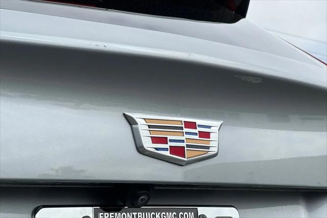 2024 Cadillac XT4 FWD Premium Luxury