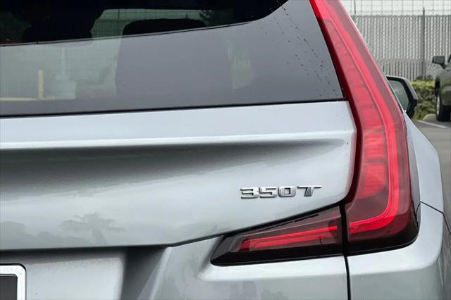 2024 Cadillac XT4 FWD Premium Luxury