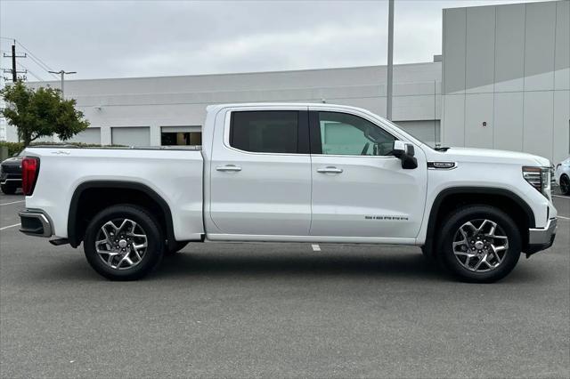 2026 GMC Sierra 1500 Crew Cab, Short Bed, SLT, 4WD