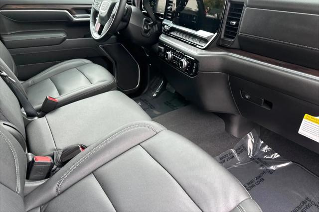 2026 GMC Sierra 1500 Crew Cab, Short Bed, SLT, 4WD