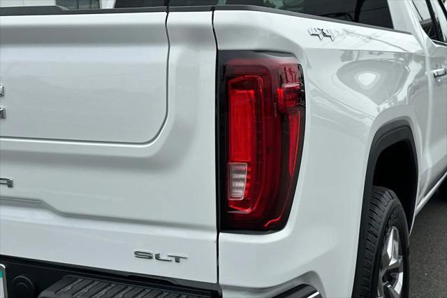 2026 GMC Sierra 1500 Crew Cab, Short Bed, SLT, 4WD