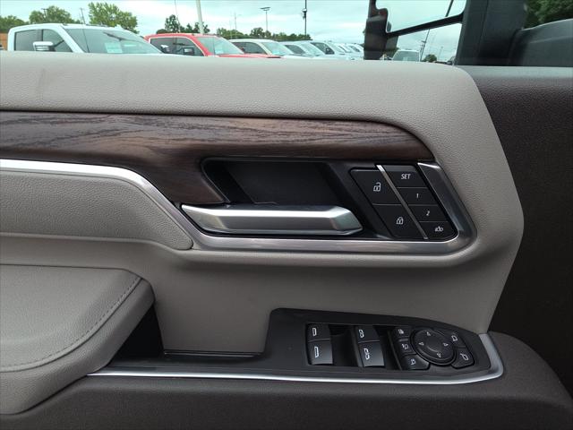 2026 GMC Sierra 2500HD Crew Cab, Standard Bed, SLT, 4WD
