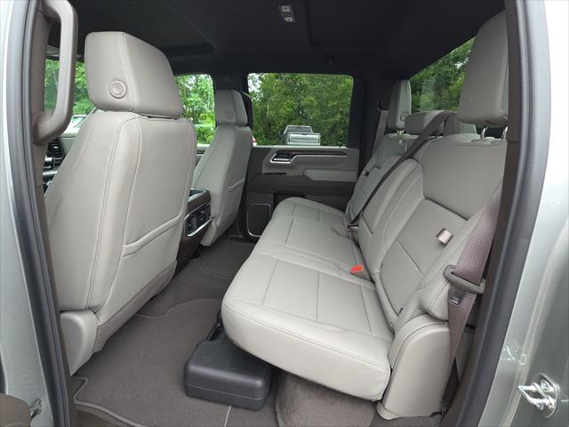2026 GMC Sierra 2500HD Crew Cab, Standard Bed, SLT, 4WD