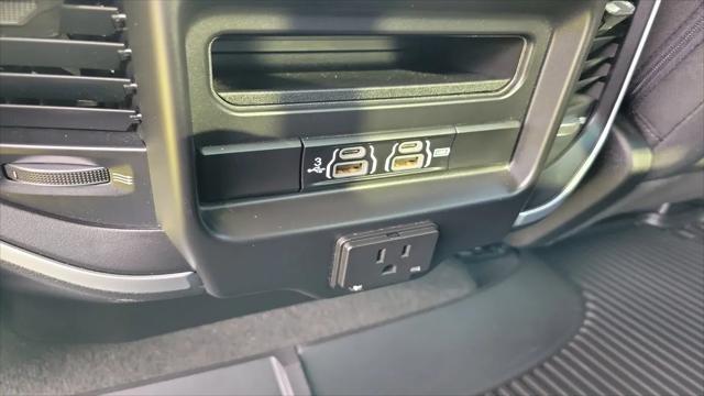 2020 Ram 1500 Big Horn Crew Cab 4x4 6'4" Box