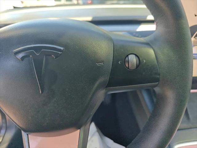2021 Tesla Model 3 Standard Range Plus Rear-Wheel Drive