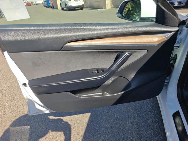 2021 Tesla Model 3 Standard Range Plus Rear-Wheel Drive
