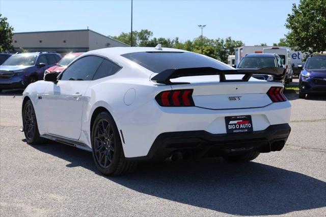 2024 Ford Mustang GT Premium Fastback