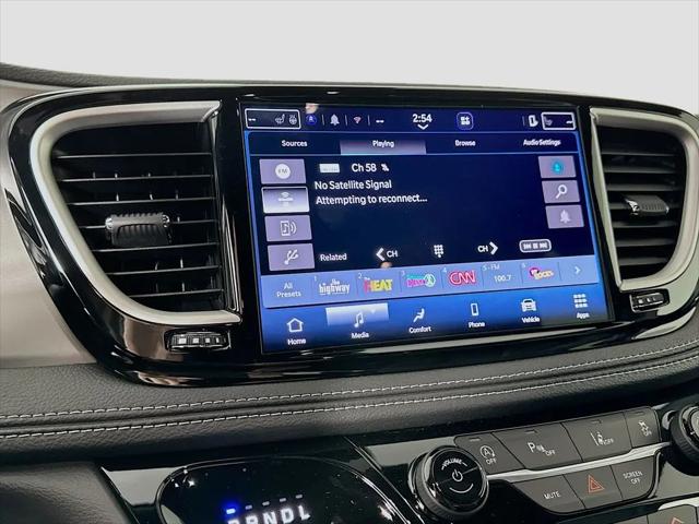 2027 Chrysler Pacifica Select AWD