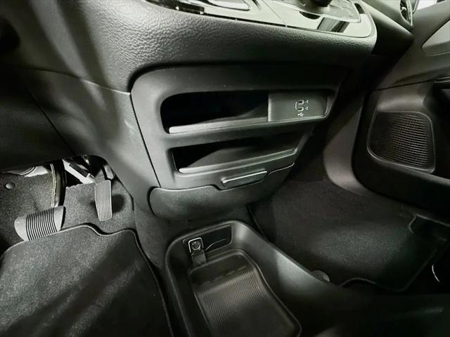 2027 Chrysler Pacifica Select AWD