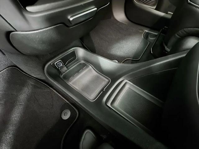 2027 Chrysler Pacifica Select AWD