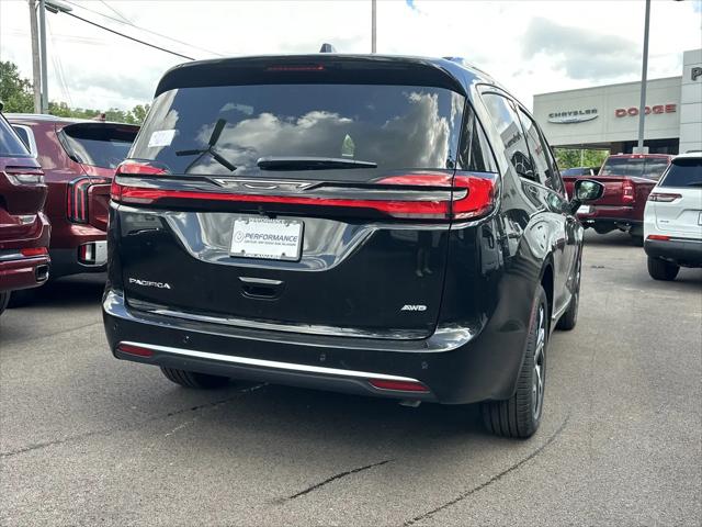 2027 Chrysler Pacifica Pinnacle