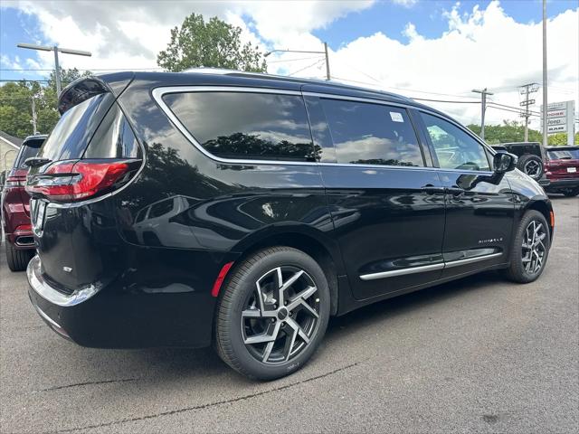 2027 Chrysler Pacifica Pinnacle