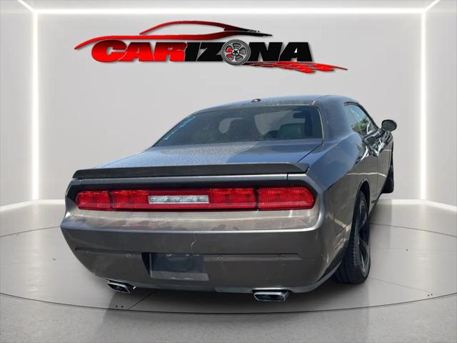 2014 Dodge Challenger R/T Plus