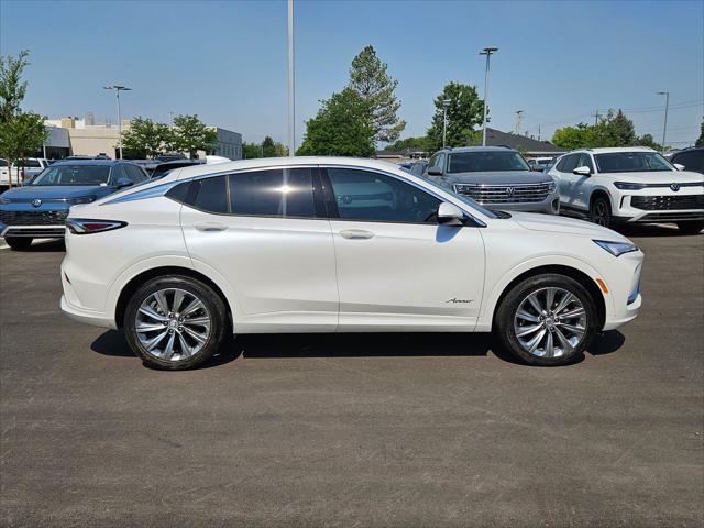 2025 Buick NV Avenir FWD