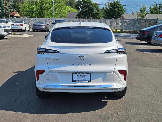 2025 Buick NV Avenir FWD