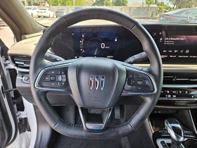 2025 Buick NV Avenir FWD