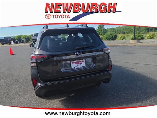 2025 Subaru Forester Base